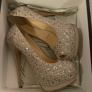 Nearly New Giuseppe Zanotti Design Shoe’s from the Wynn Las Vegas.